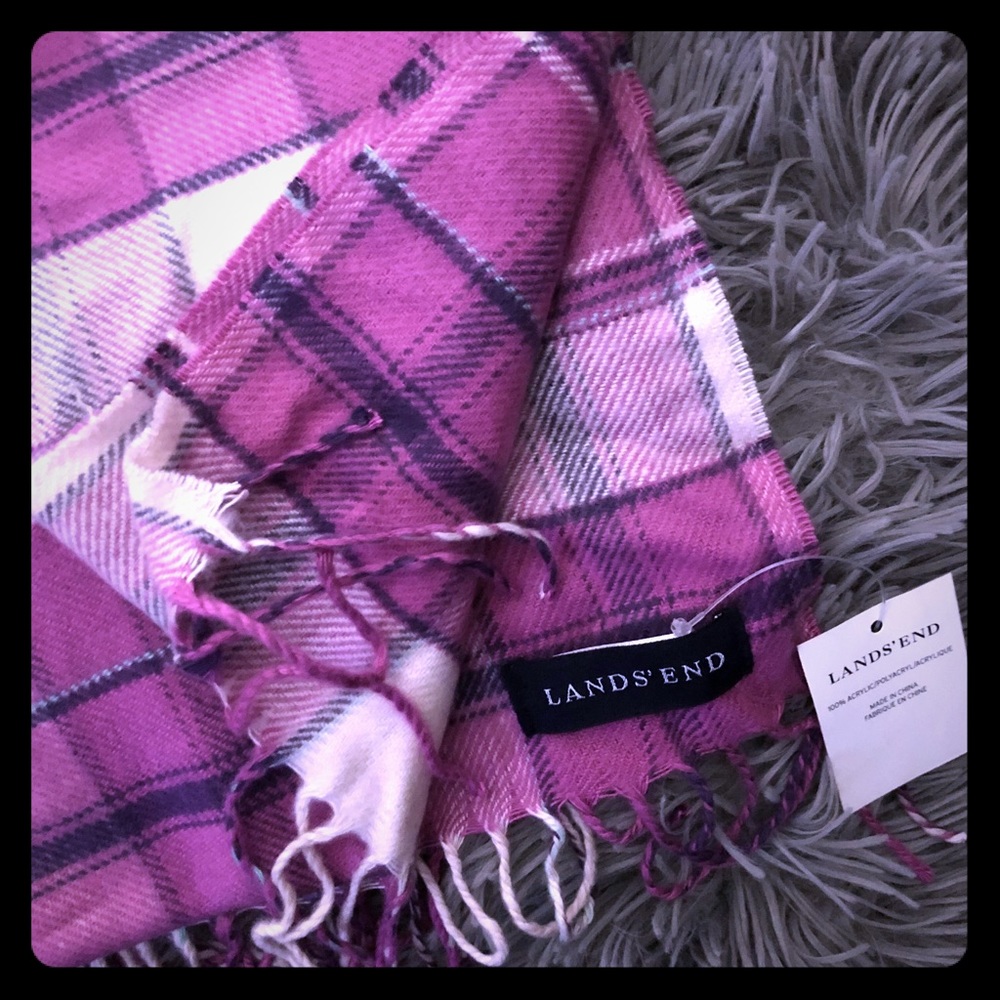 Lands’ End Scarf